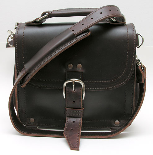 Saddleback Leather Company Explorer’s Satchel Review – The Gadgeteer