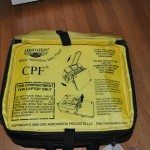 The laptop section of the 15.4" bag. Note the detailed instructions screen-printed onto the lining. I sure hope that information doesn't change. Or maybe they send you a new bag when they do. Who knows?