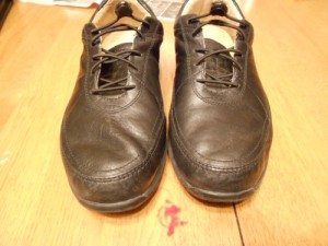 My most shine-able shoes. Both dry wiped, the left one polished.