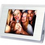 digital-photo-frame-fridge-magnet