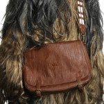 thinkgeek-chewbaccamessengerbag