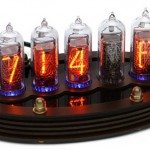 thinkgeek-nixie-tube-thermometer