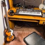02) Bass, Keyboard and Microphone