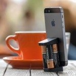 oivo-charger-on-the-go-iphone-2
