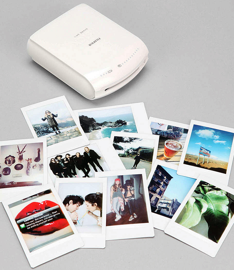 Shake It Like A Polaroid With The Fujifilm Instax Instant Smartphone Printer The Gadgeteer 8431