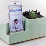 brika-large-phone-dock-2