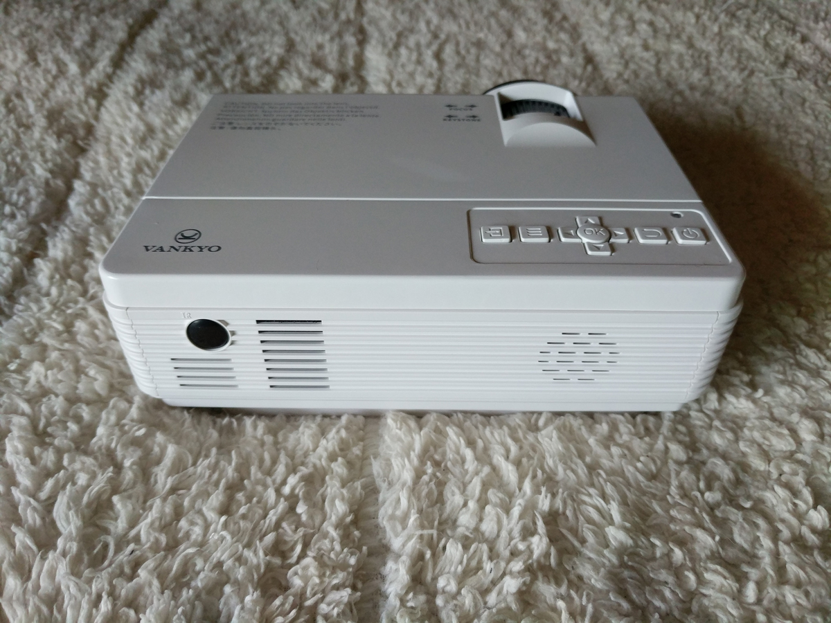 Vankyo Leisure Lux Led Portable Projector Review The Gadgeteer