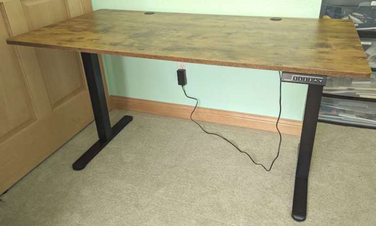 ErGear Height Adjustable Electric Standing Desk Review The Gadgeteer