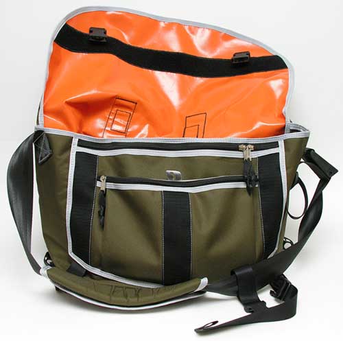 Bagaboo Messenger Bags The Gadgeteer