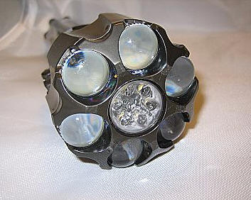 lumaray fl12 led flashlight1