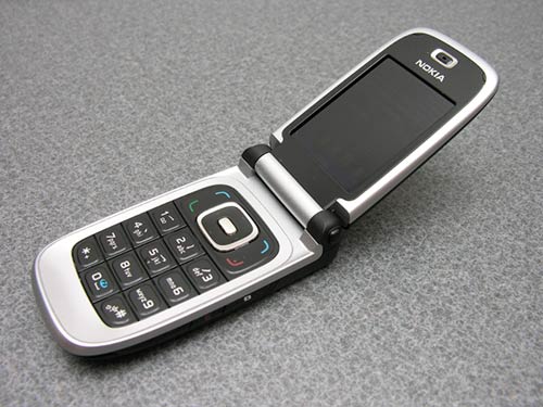 two-days-with-the-nokia-6131-6126-the-gadgeteer