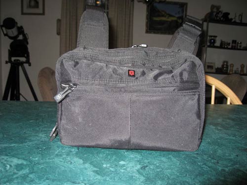 victorinox horz tote 1