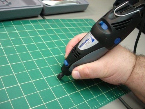 Dremel Straight Edge Guide And Circle Cutter 678-01 Use And Review 