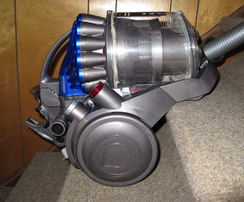 Dyson Dc23 Turbinehead Canister Vacuum Cleaner Review The Gadgeteer