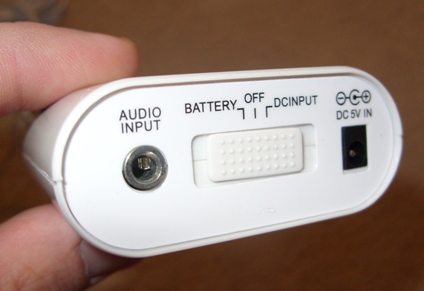 500 XL power box showing inputs and power select switch (Battery or USB)