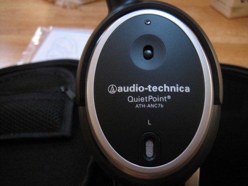  Audio-Technica ATH-ANC7B QuietPoint Active Noise