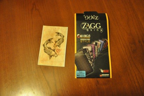 The ZAGGskin comes in a simple cardboard envelope with the foam sheet of artwork enclosed.