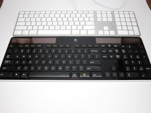 Logitech K750 06