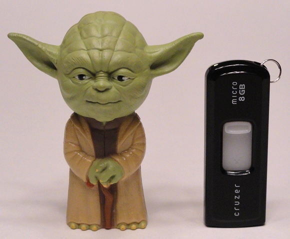 Yoda USB Stick USB 2.0 Flash Drive 8GB Actionfigur 3D Figur Speicherstick Fast 