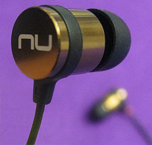 NuForce NE 700M 3