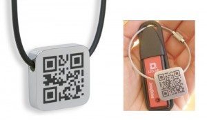 blend creations QR code pendant