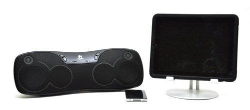 logitech boombox withipad3