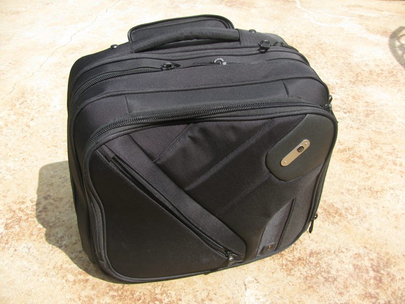 Powerbag Wheeled Briefcase by ful Review - The Gadgeteer