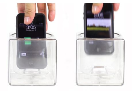 kickstarter cube smartphone holder