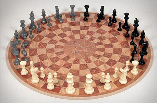 3 man chess game