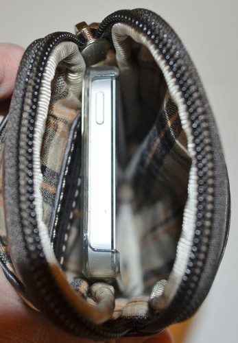 Levenger Bomber Jacket Electronics Phone/Note Case review - The Gadgeteer