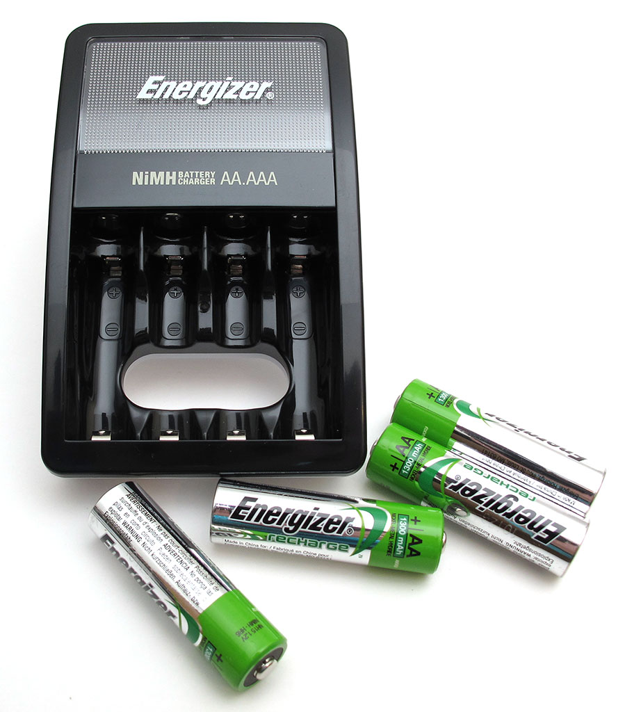 aa battery recharge