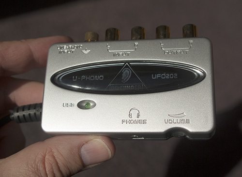 Behringer U Phono Top