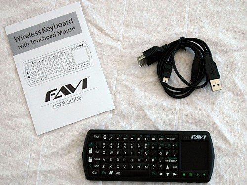 favi_wireless_keyboard_touchpad_schettino_review_02