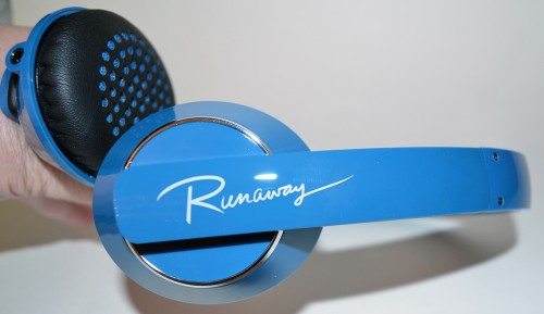 meelectronics-runaway-af32-bluetooth-headphones-5