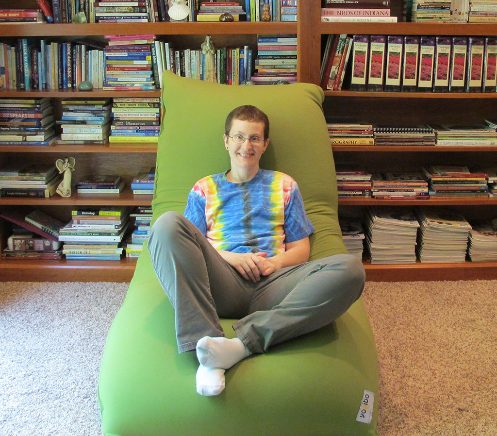 Yogibo Short Chair Review - Versatile Comfort! - GeekMom