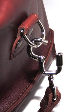 saddlebackleather_drybag-lockinghook_sm