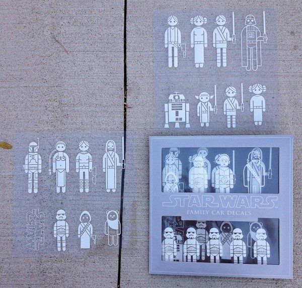 ThinkGeek-StarWarsFamilyCarDecals3.jpg