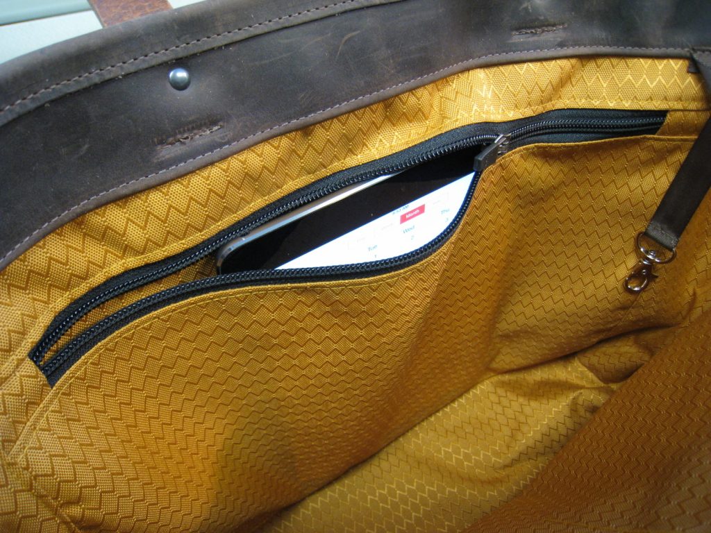 WaterField Designs Franklin Tote review - The Gadgeteer