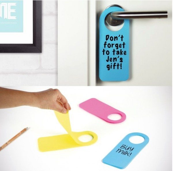 hook-it-sticky-notes-door-hanger