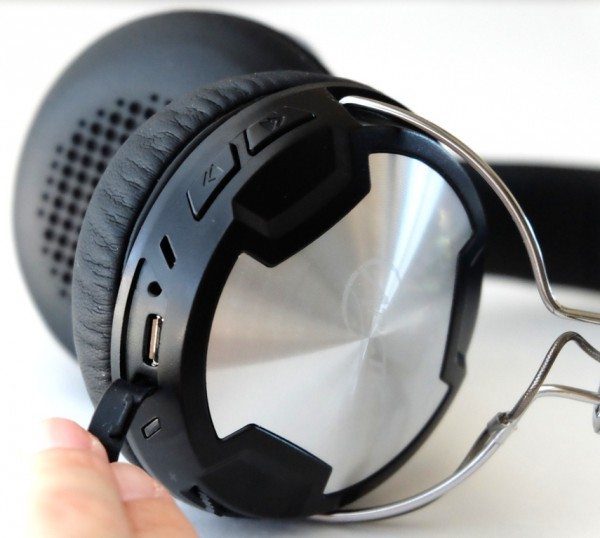 Arctic-P614BTheadphones-4