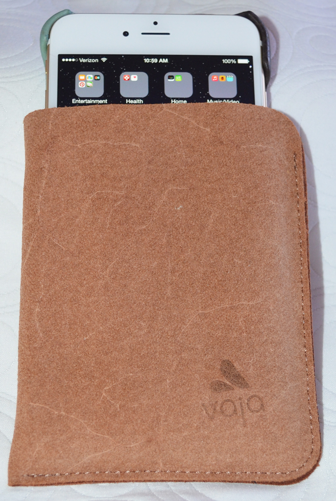 Top 3 Reasons to Choose Leather Phone Cases Over Plastic Cases - Vaja