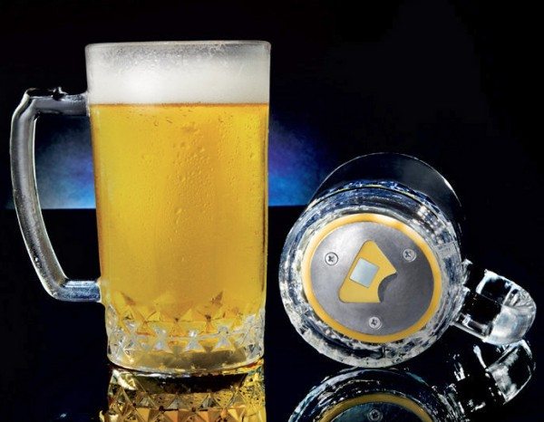 pop-n-pour-beer-mug-with-opener