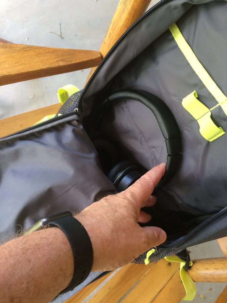 REVIEW: Case Logic Ibira Backpack 