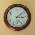 AcuRite 18-inch Atomic Metal Copper Outdoor Clock with Thermometer review