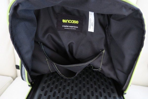 Incase-Reform-Backpack-Review-13