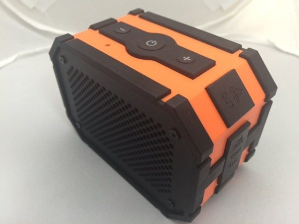 MPOW-Bluetooth-Speaker-2.jpg