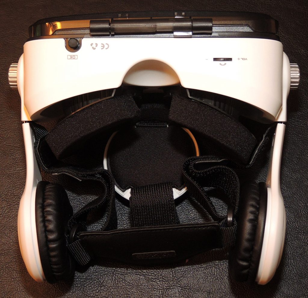 Virtoba X5 Virtual Reality Headset review The Gadgeteer