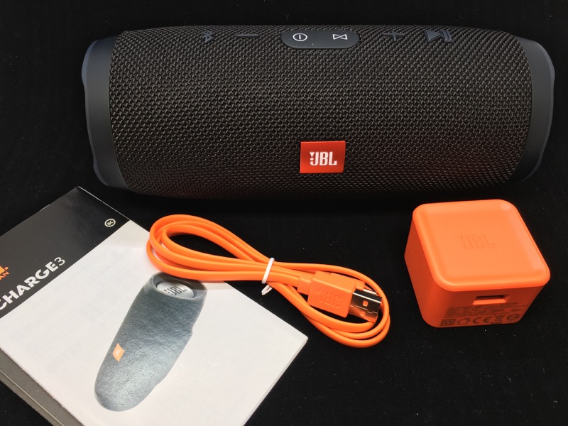 Sommerhus ankomst Ruddy JBL Charge 3 waterproof portable Bluetooth speaker review - The Gadgeteer
