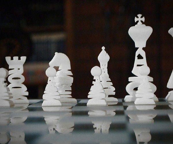 typographical-chess-set-01