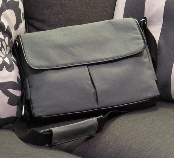 Toffee Commuter Satchel review - The Gadgeteer